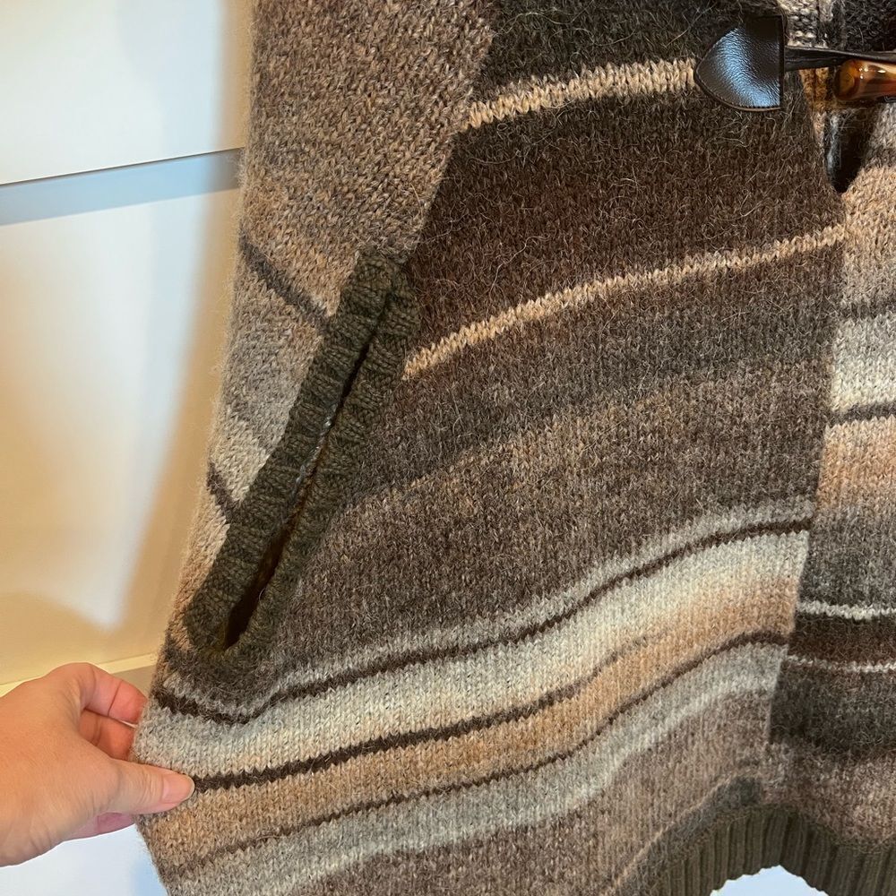Sanctuary Cape - one size fits all - Picture 5 of 5